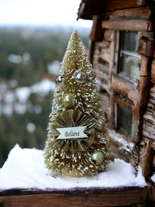 Sisal Bottle Brush Tree w/ Ornaments, Snow & Holiday Word